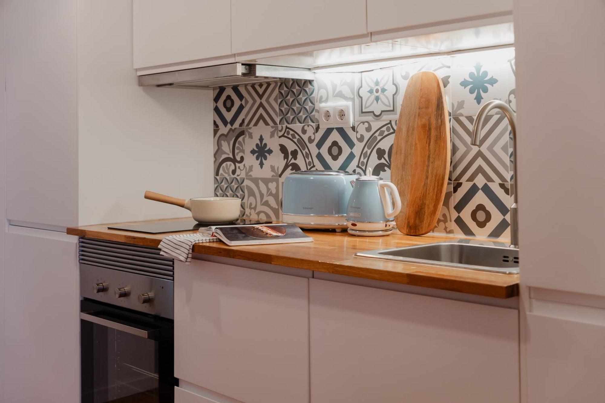 Apartmán Stylish Getaway In A Mezzanine Flat By The Castle Lisboa Exteriér fotografie